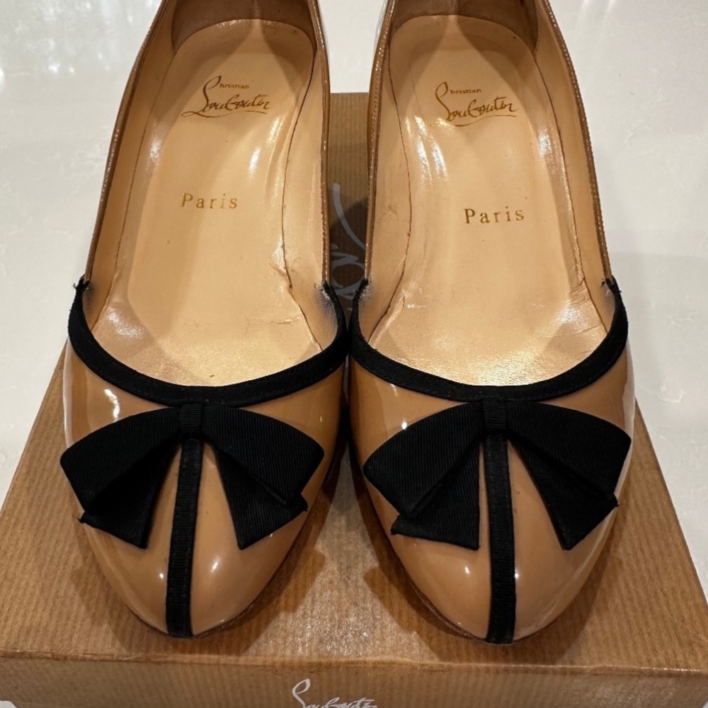 Christian Louboutin Nude Patent Leather Bow Pumps